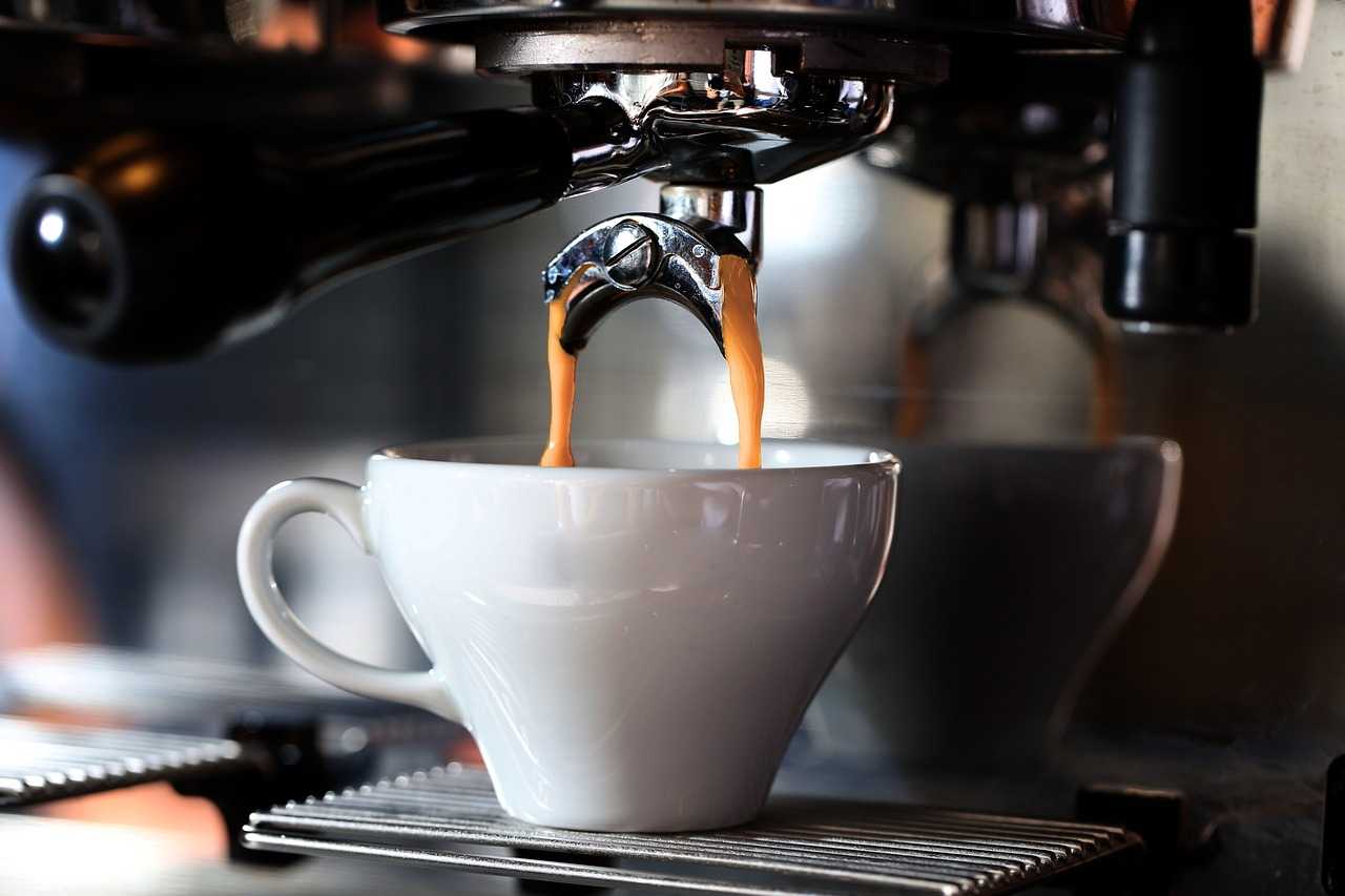 jak zrobić caffe latte