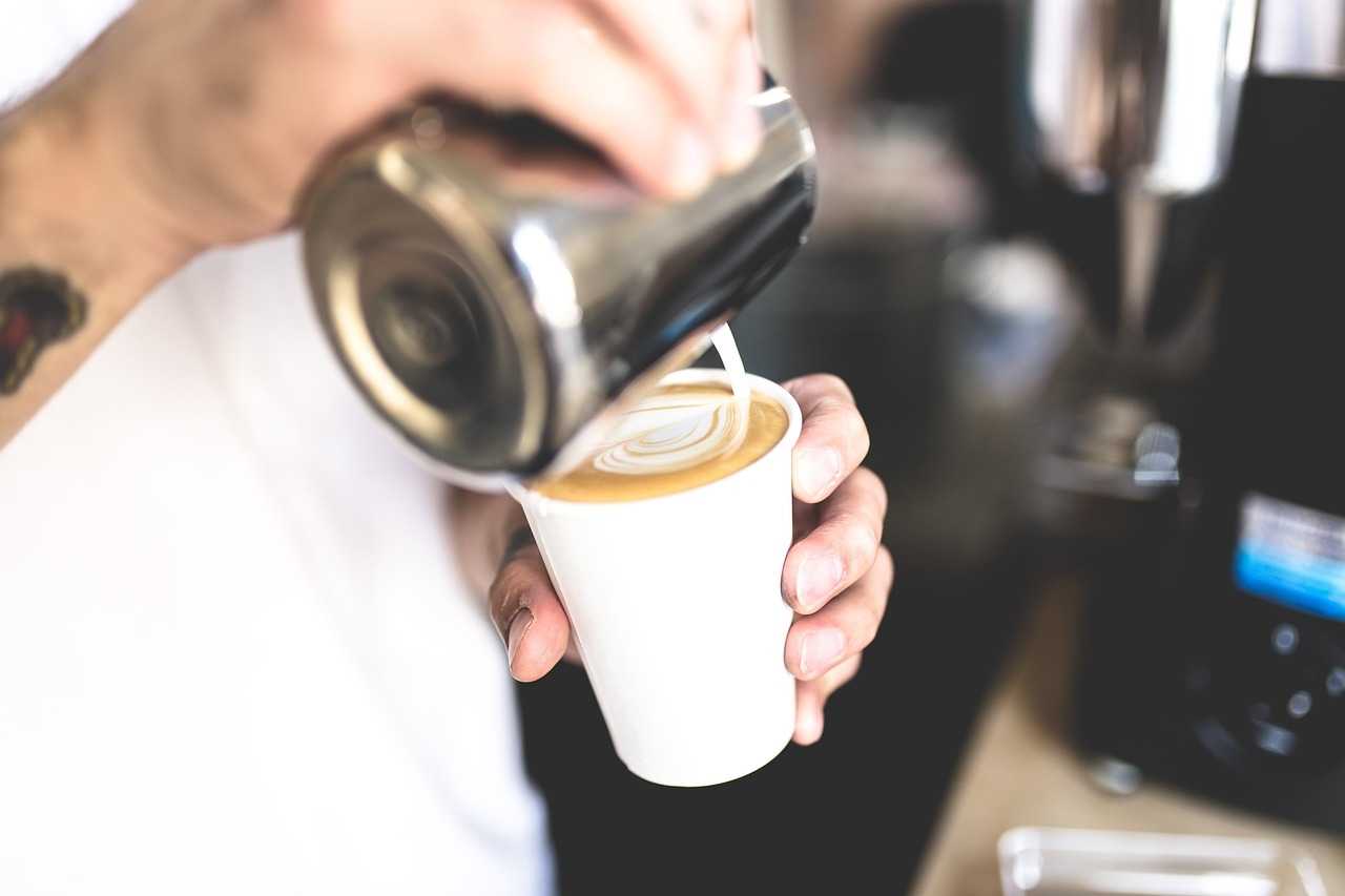 jak zrobic domowe latte