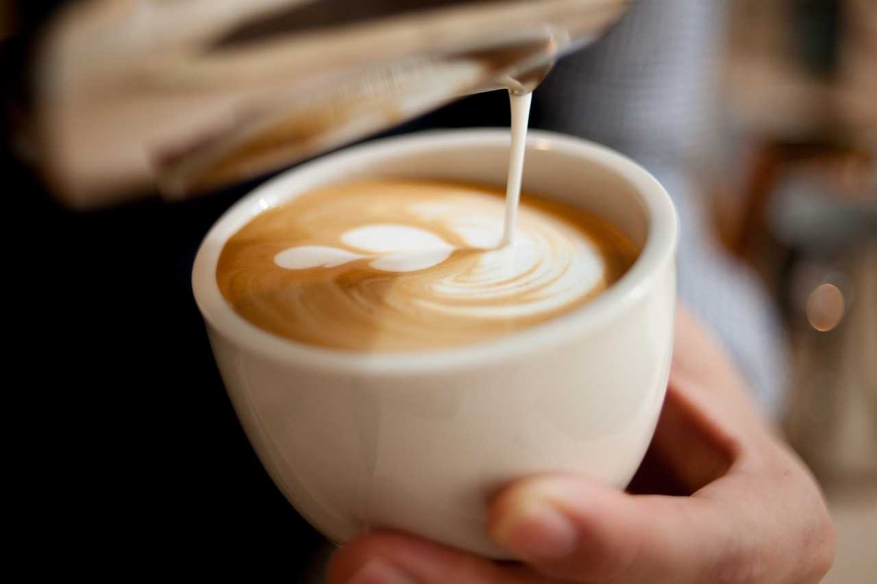 jak zrobić kawę latte